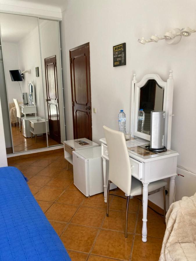 Residencia Julio Hotel Sagres Bagian luar foto