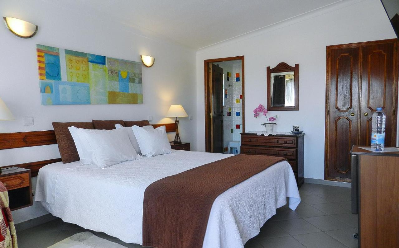 Residencia Julio Hotel Sagres Bagian luar foto